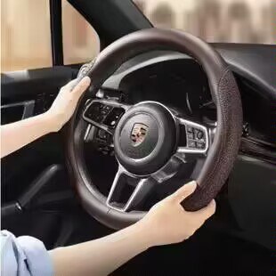 5.9💵 汽车通用！真皮防滑方向盘套)1fKhdwuecSn)/ CZ11//看着质感很好！