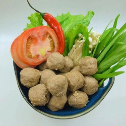 【苏宁拼购】柠七 正宗潮汕手打牛肉丸 2000g 96元包邮顺丰