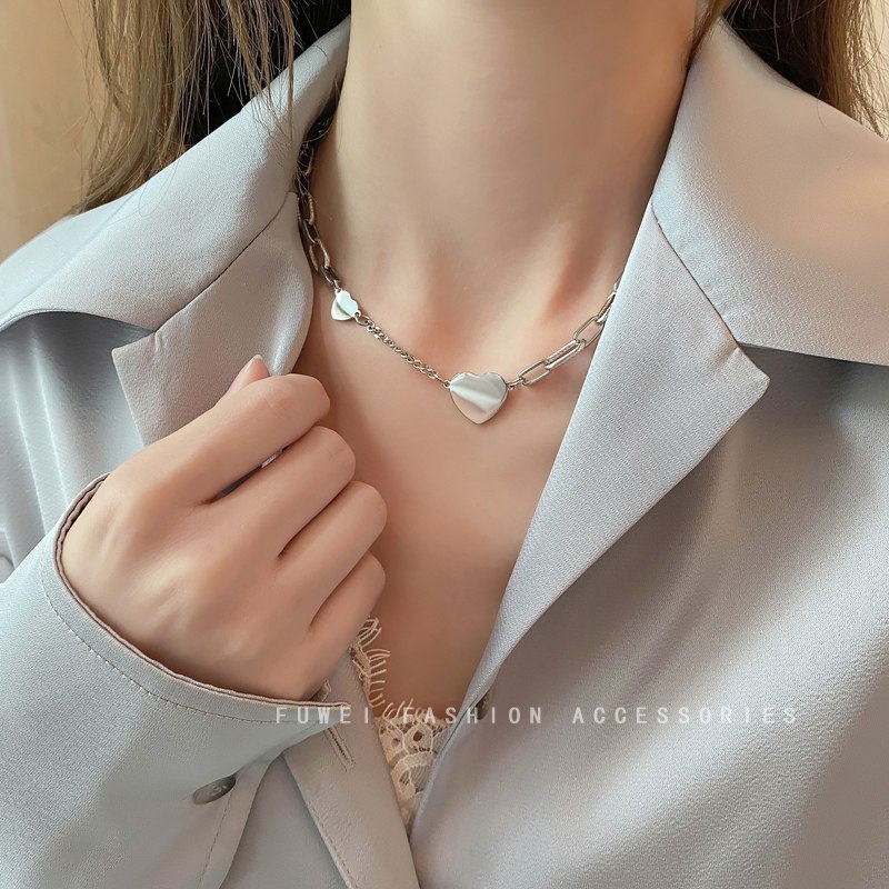 8.9元 芙唯旗舰店钛钢不掉色爱心拼接项链(EyA5X7hlety)/