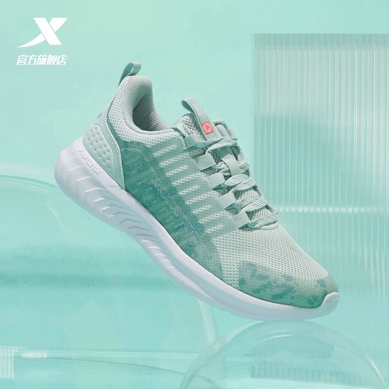 2.特步超轻便女鞋(wIbE2M9azsO)  :/