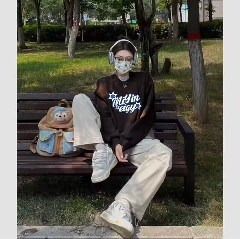 0点开始 拍3件59.9💵 秘印旗舰店情侣chic小众别致圆领卫衣)LNOyWc28K6e)/ CZ11//隐藏优惠券搜索 www.618day.com